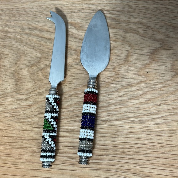 Ndebele Hand Beaded Cheese Knife set - Picture 2 of 7